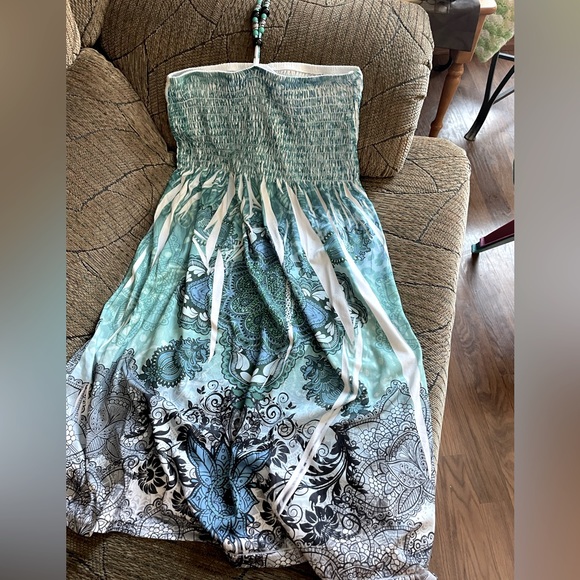 Two fabulous cover ups. Large in a turquoise colour with beads & bling & a brown - Picture 2 of 12